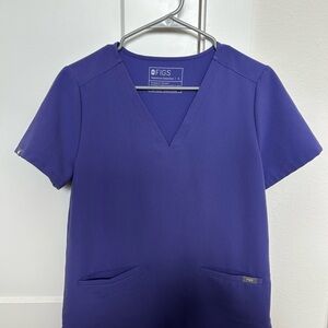 Figs Casma Three Pocket Scrub Top